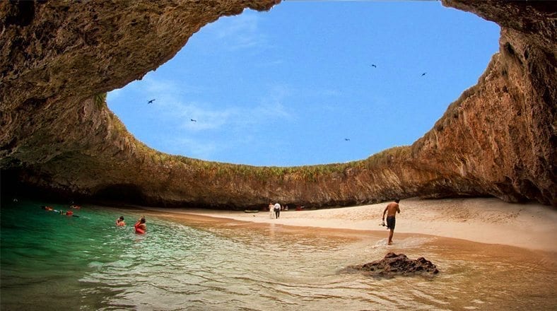 Una playa escondida en el norte chico que te sorprenderá